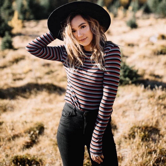 Forever 21 Tops - Stripe ribbed top